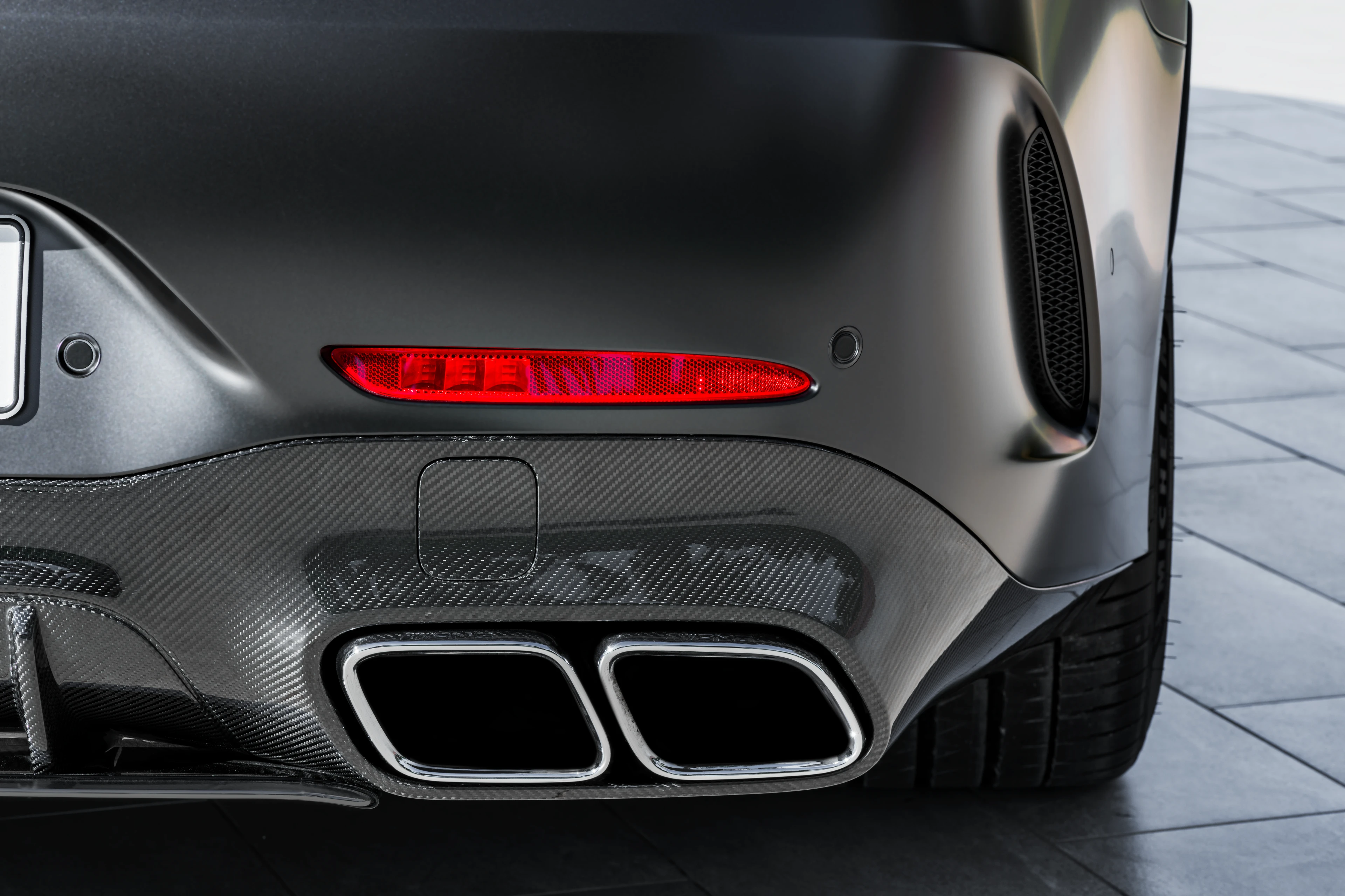 Quad Exhaust and Diffuser