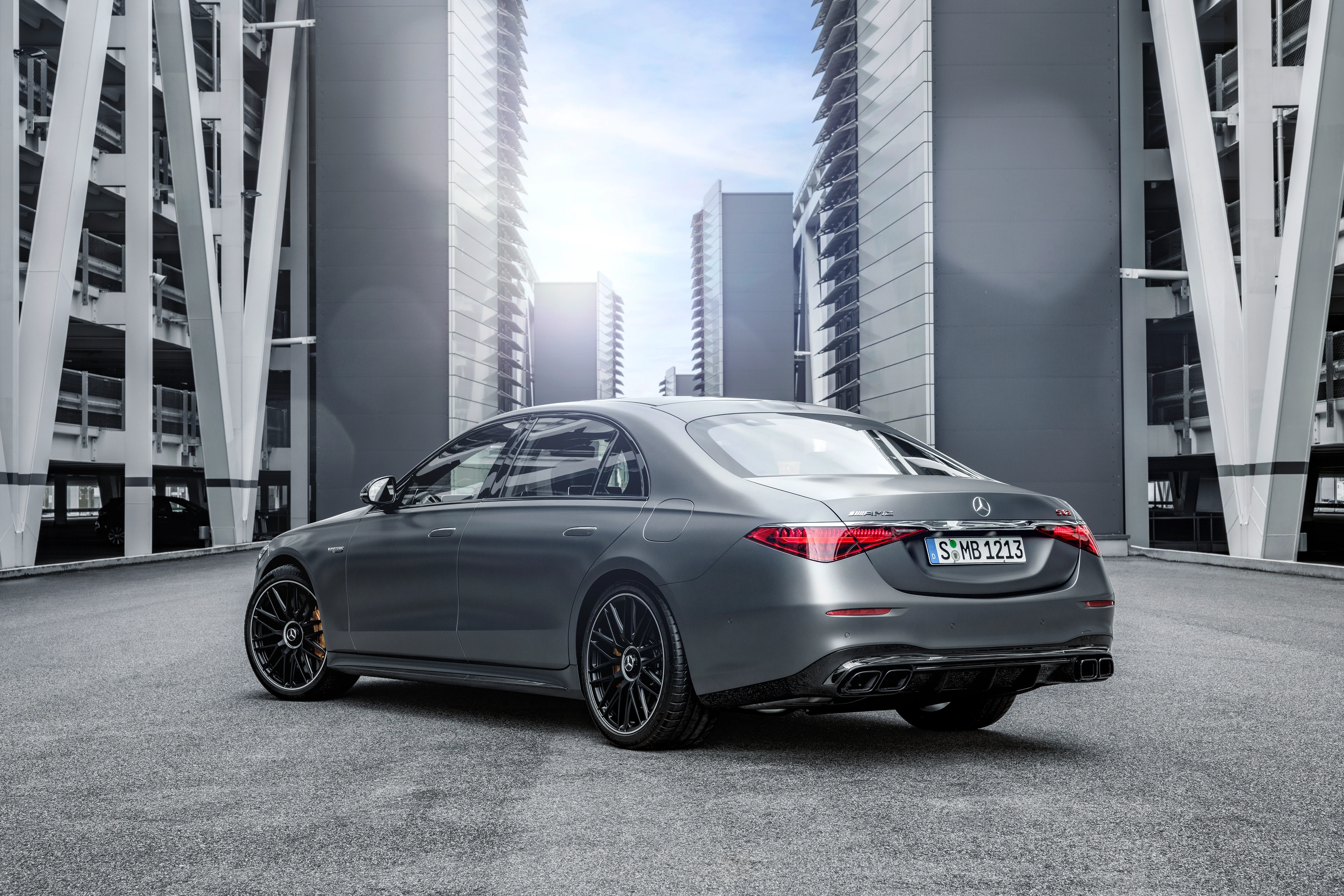 Rear Right Three-Quarter View (Location)
