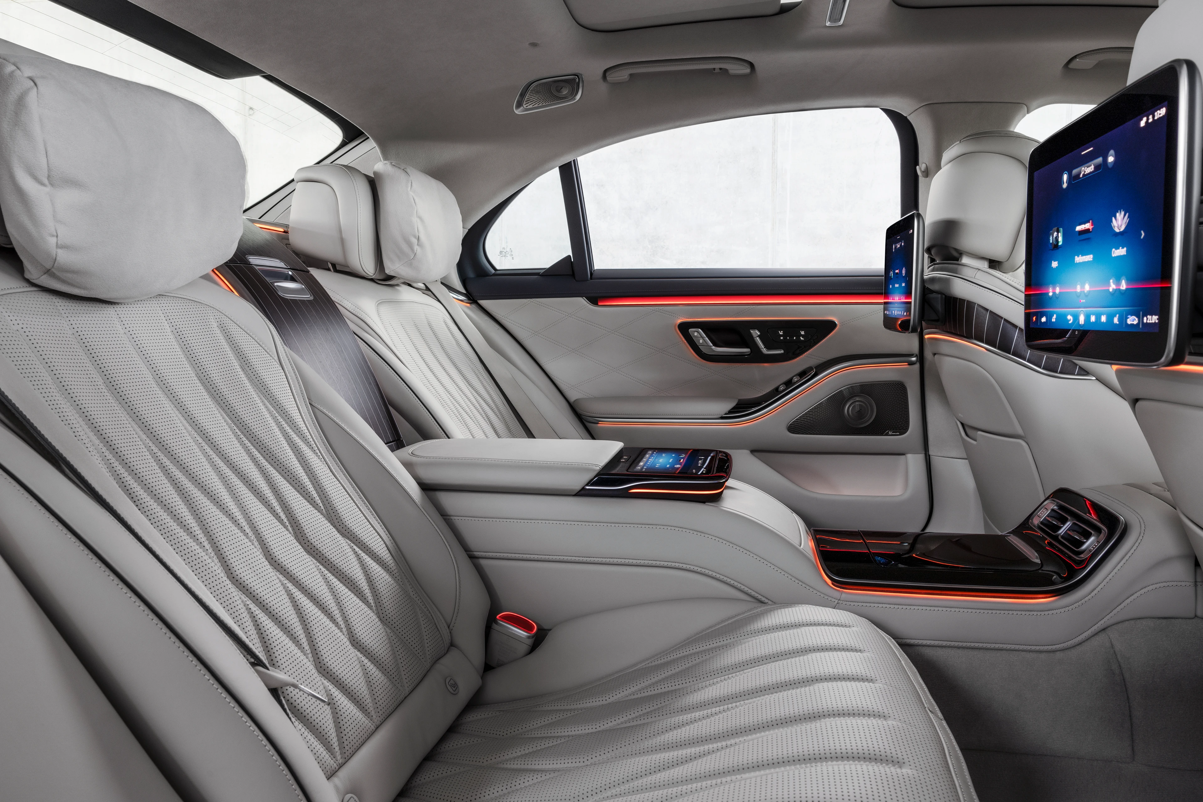 Rear Seats and Rear-Seat Screens