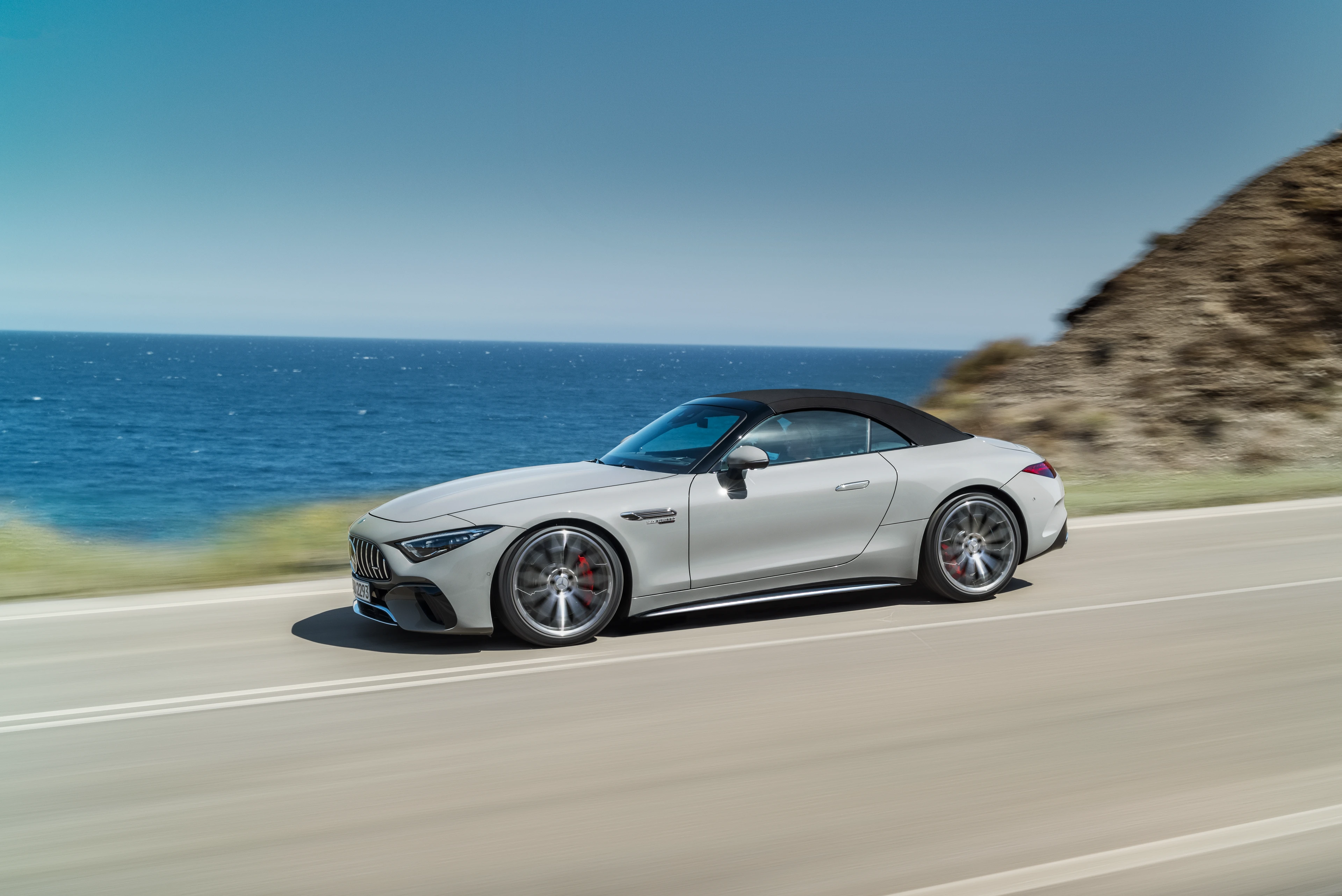 Driving Shot (Side)