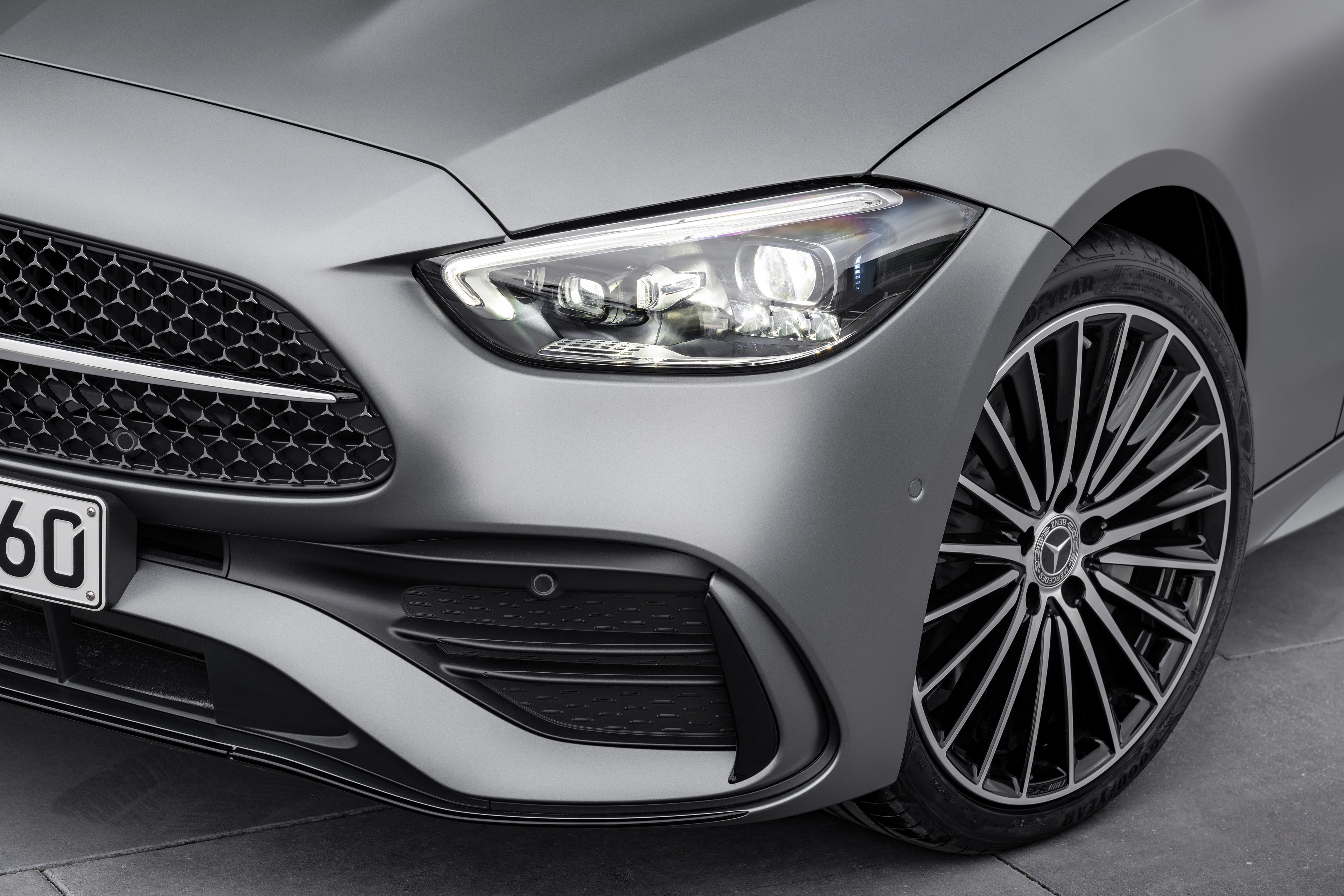 LED Headlamp and Grille