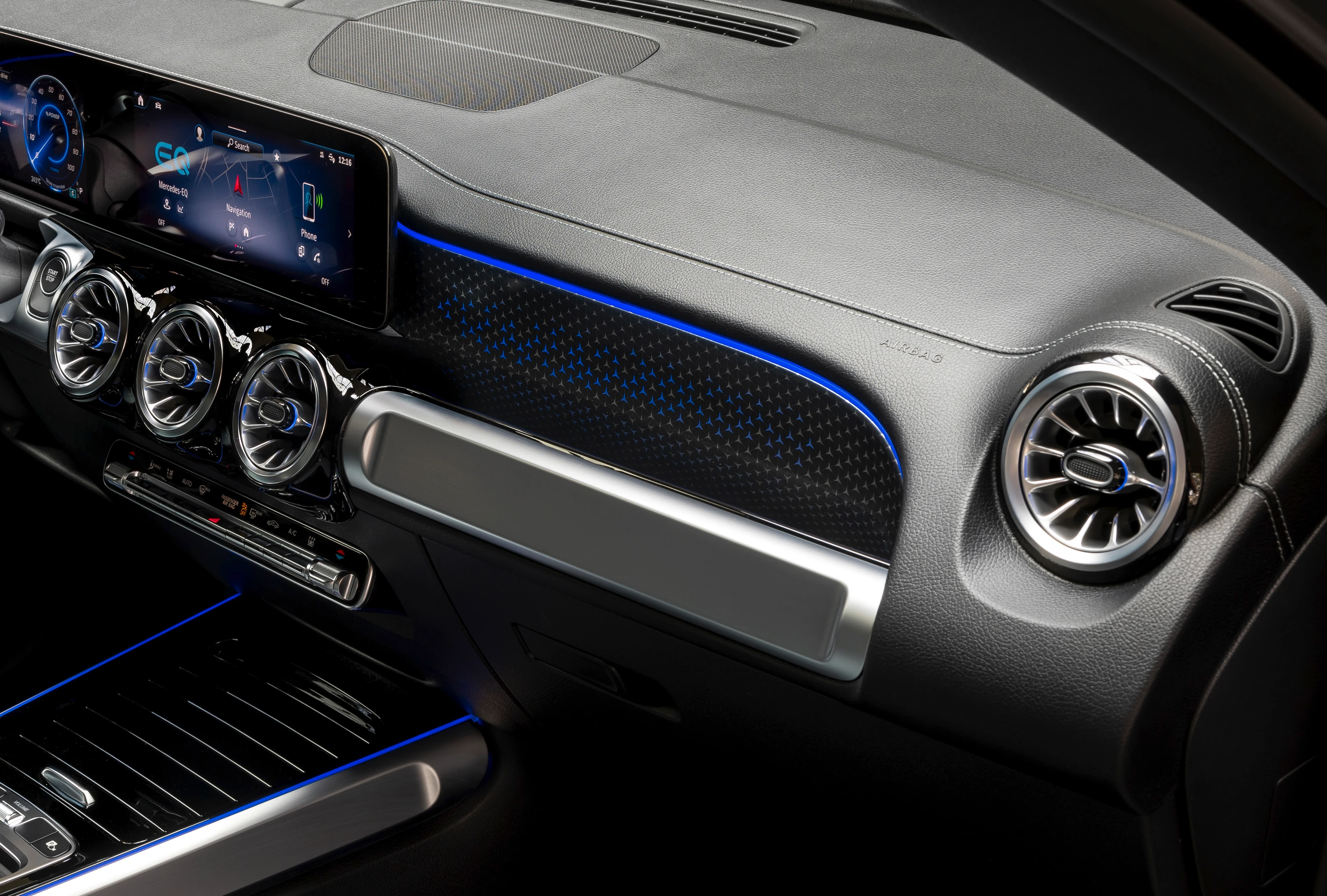 Dashboard (Passenger Side)