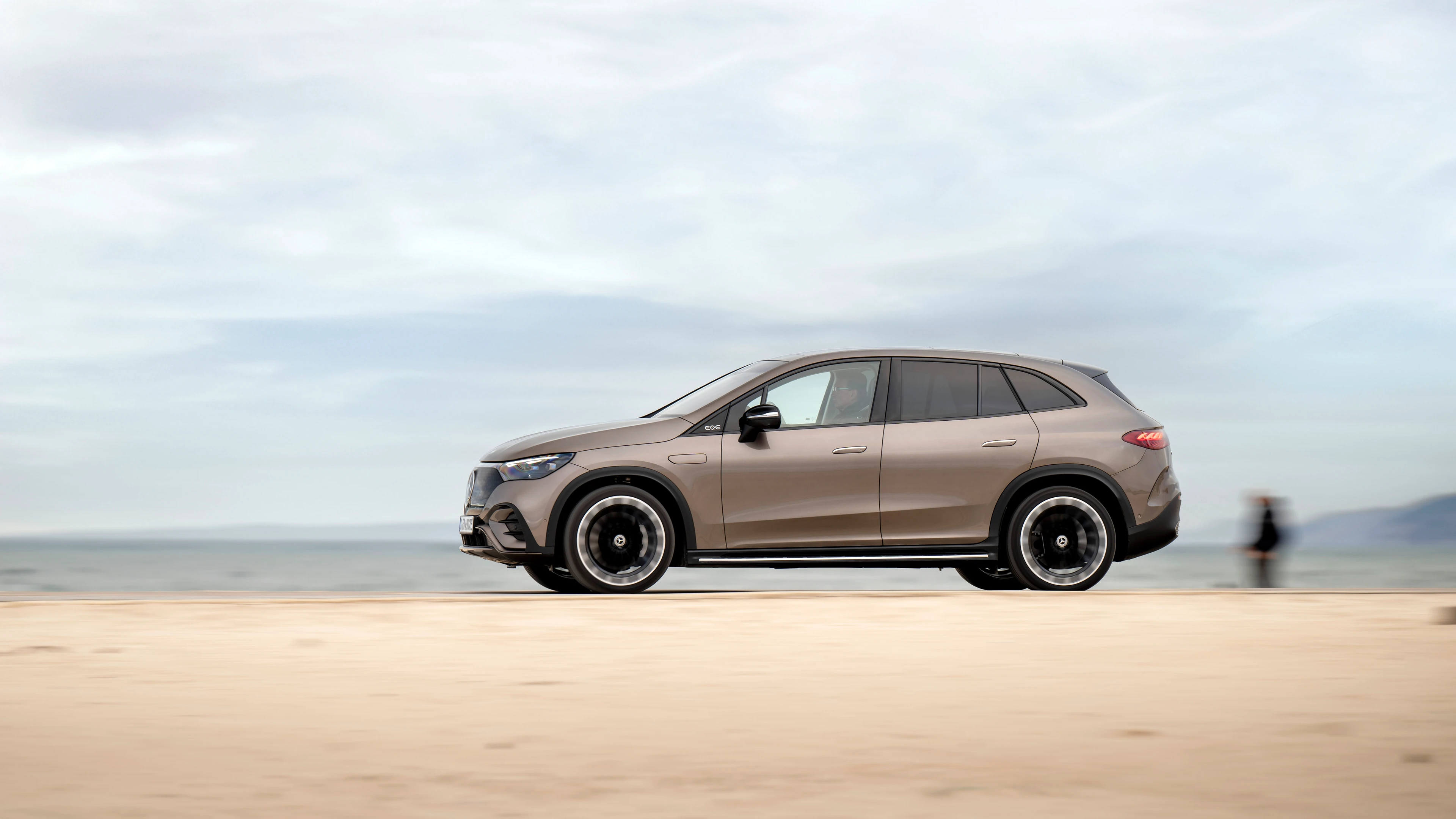 Side Profile (Beach)