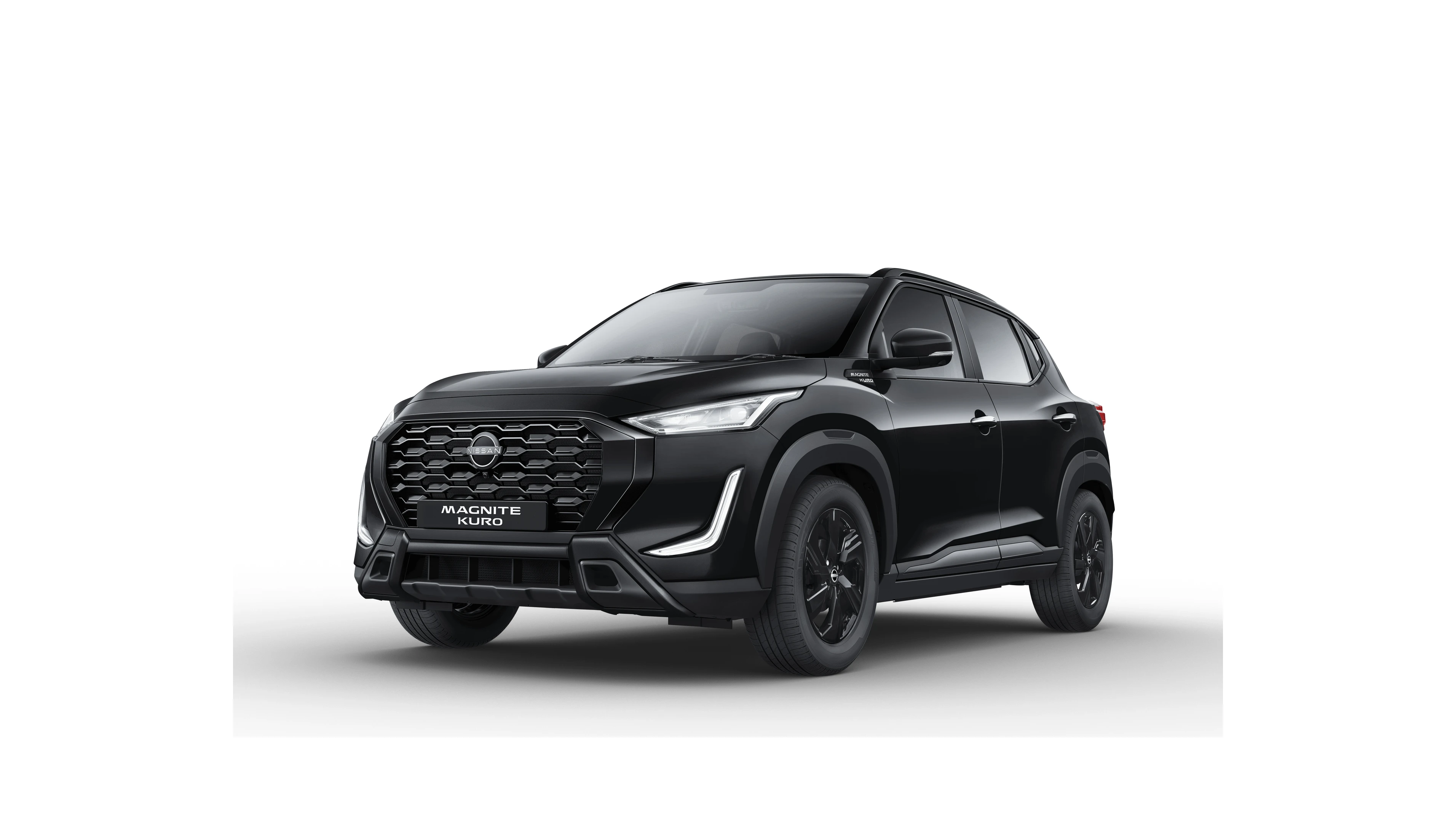Kuro Edition: Front Left Three-Quarter View