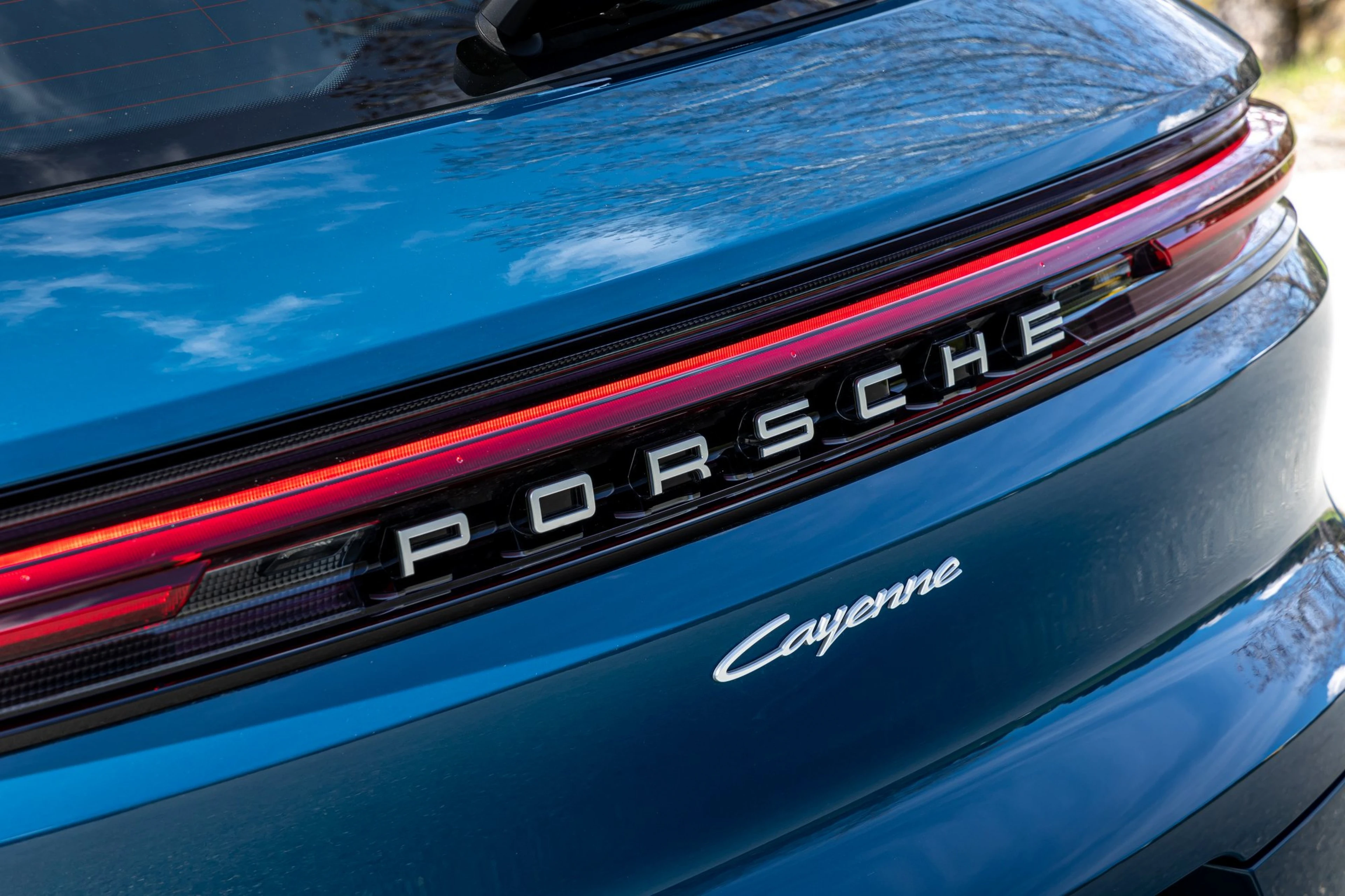 Rear Light Bar and Cayenne Lettering