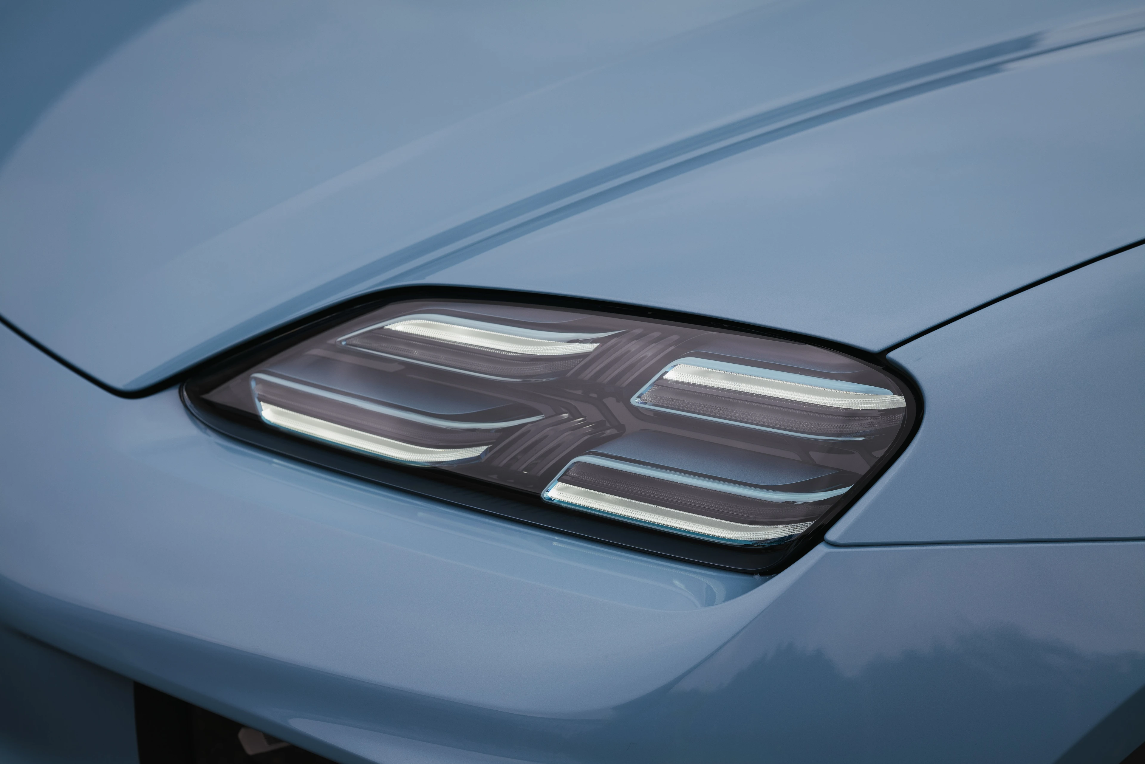 Four-Point Matrix LED Headlight