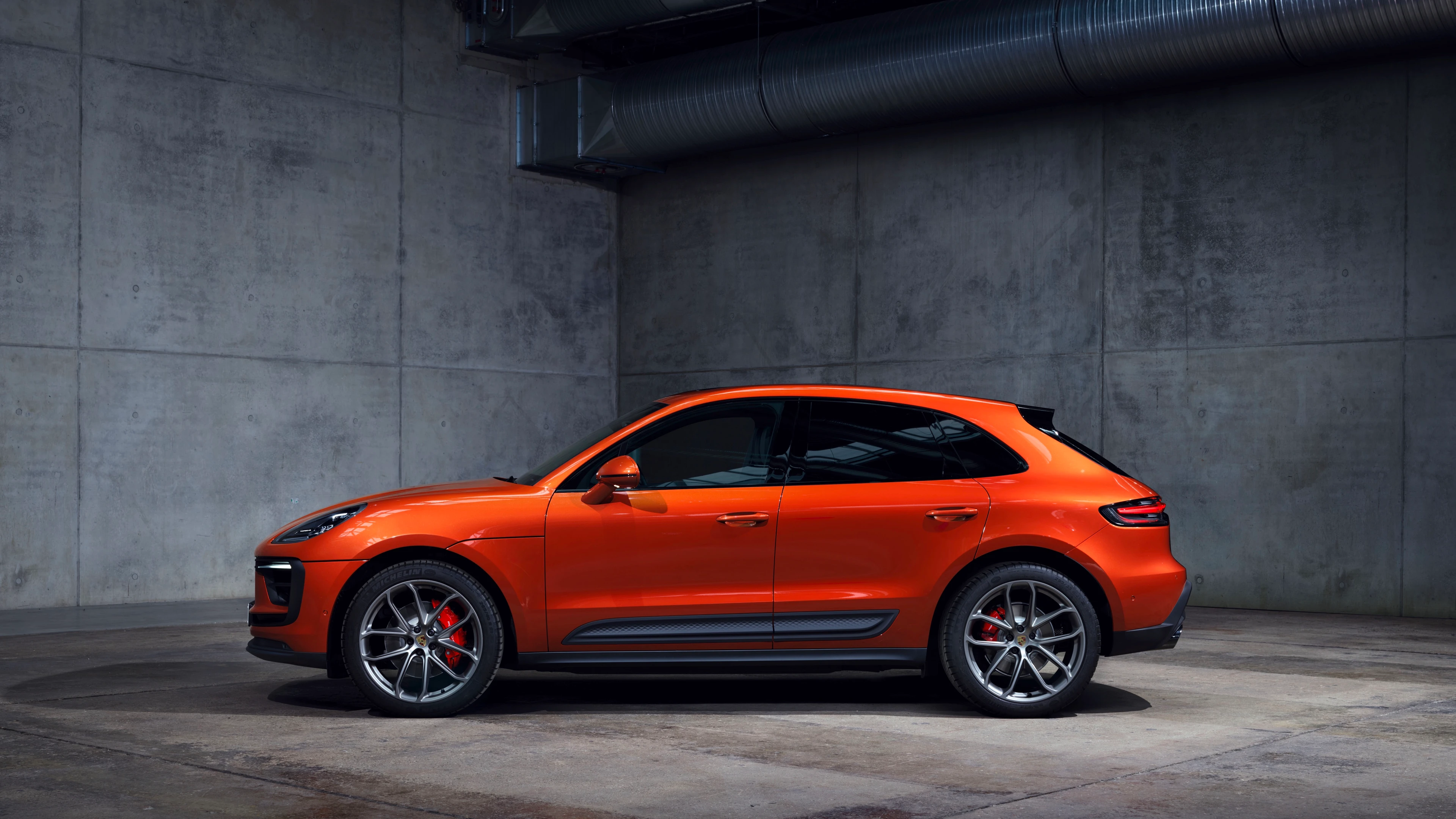 Porsche Macan — Side Profile (Left, Macan S)