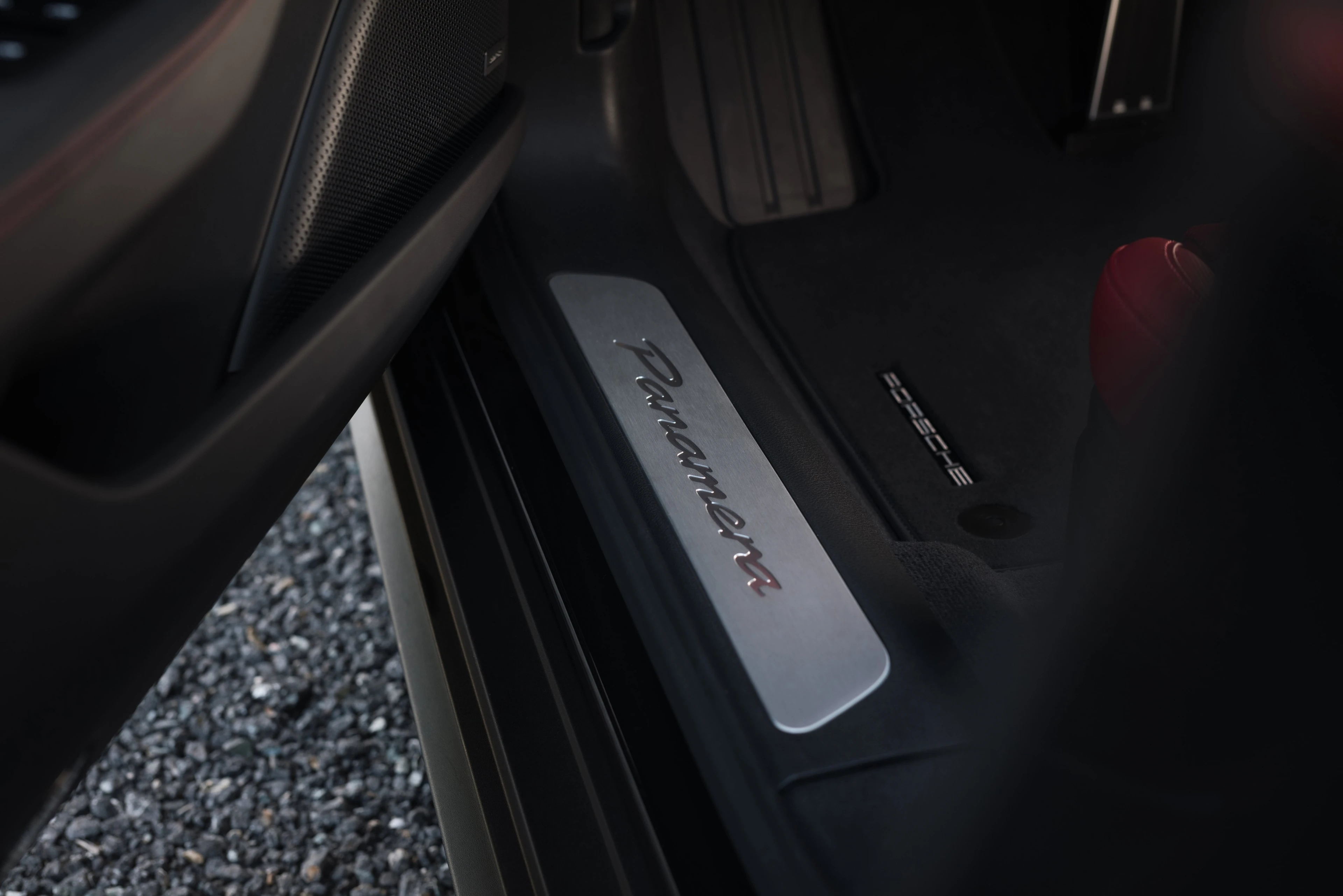 Illuminated Door Sill Guard