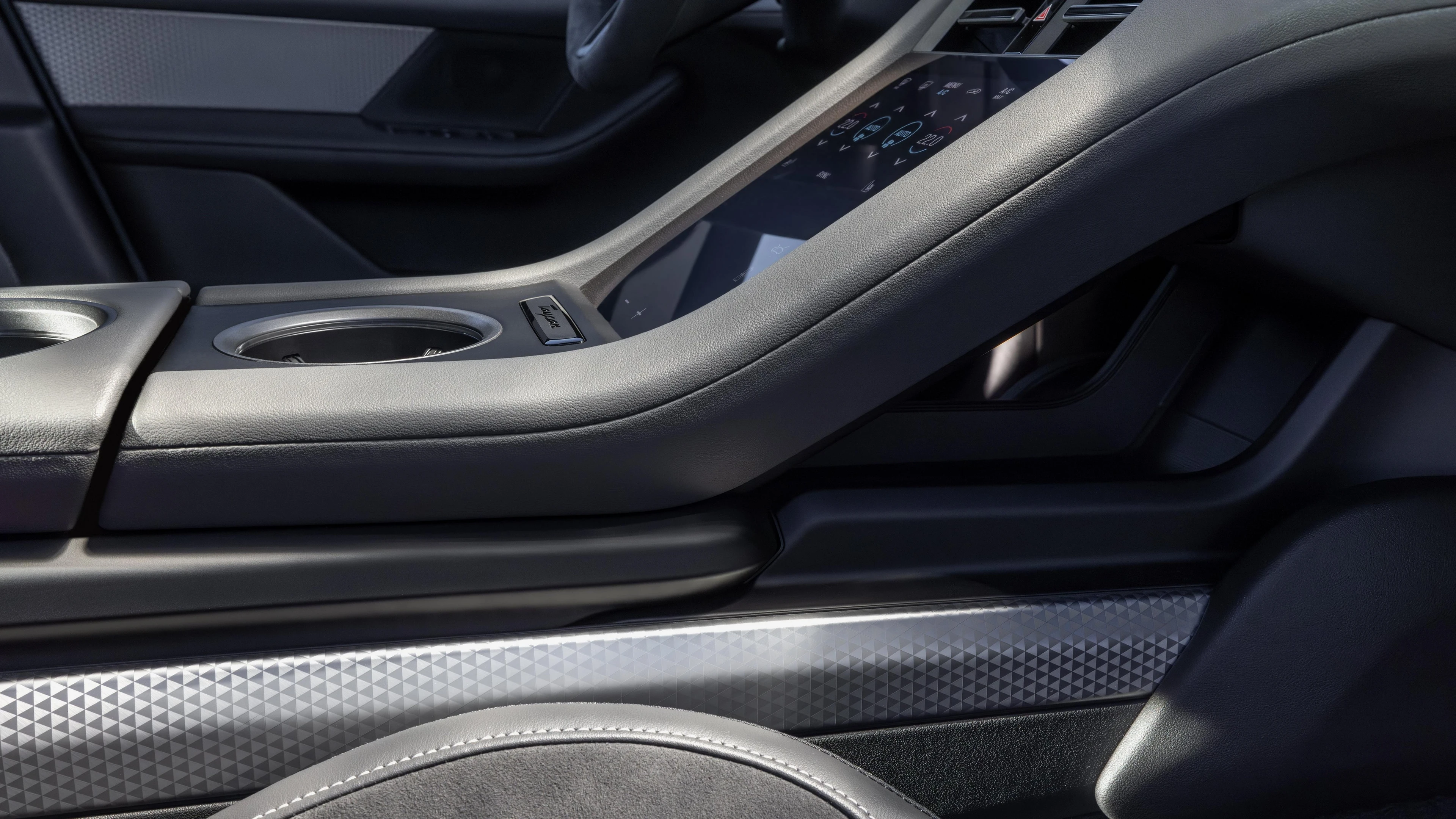 Centre Console
