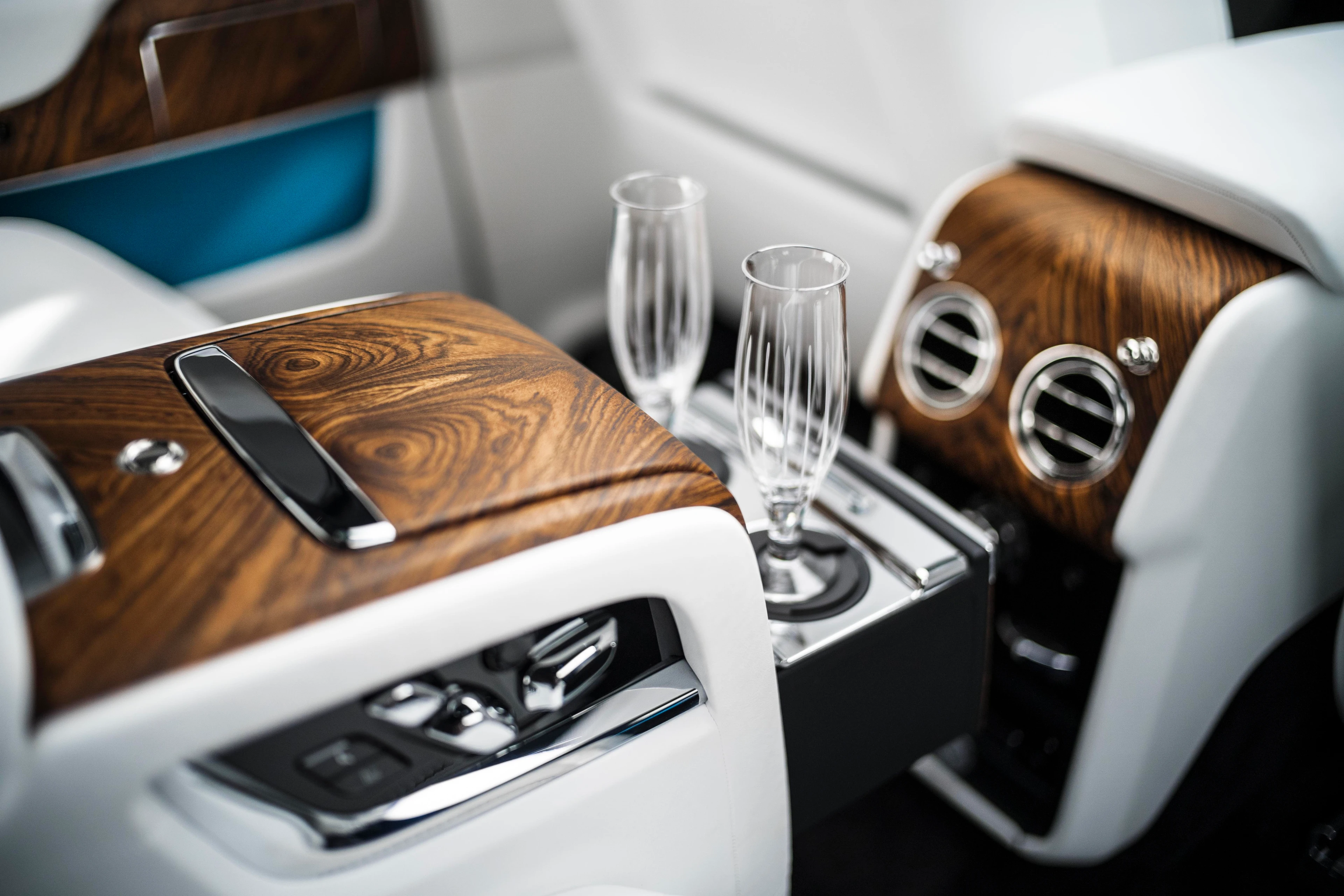 Rear Console with Champagne Flutes
