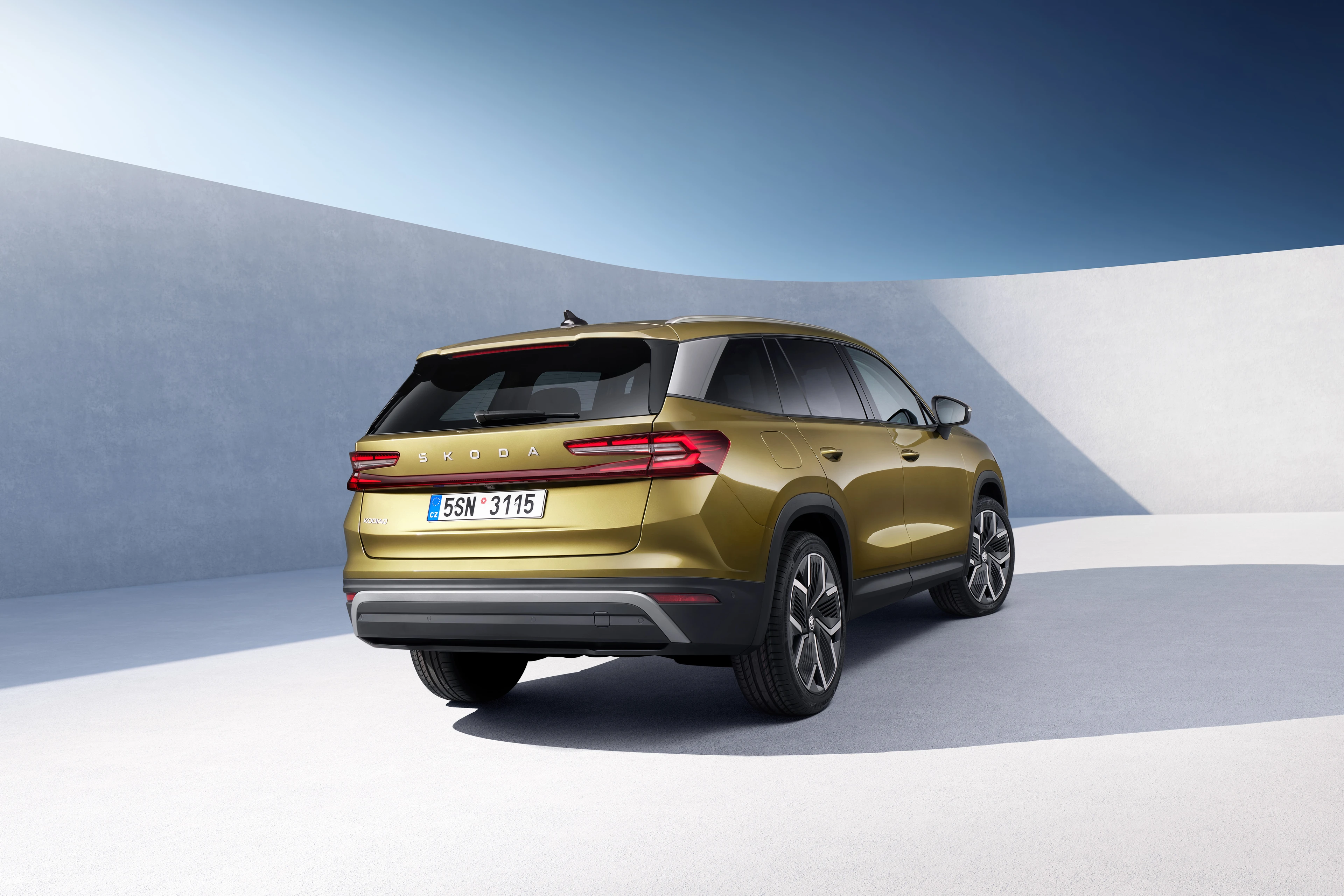 Rear Right Three-Quarter View