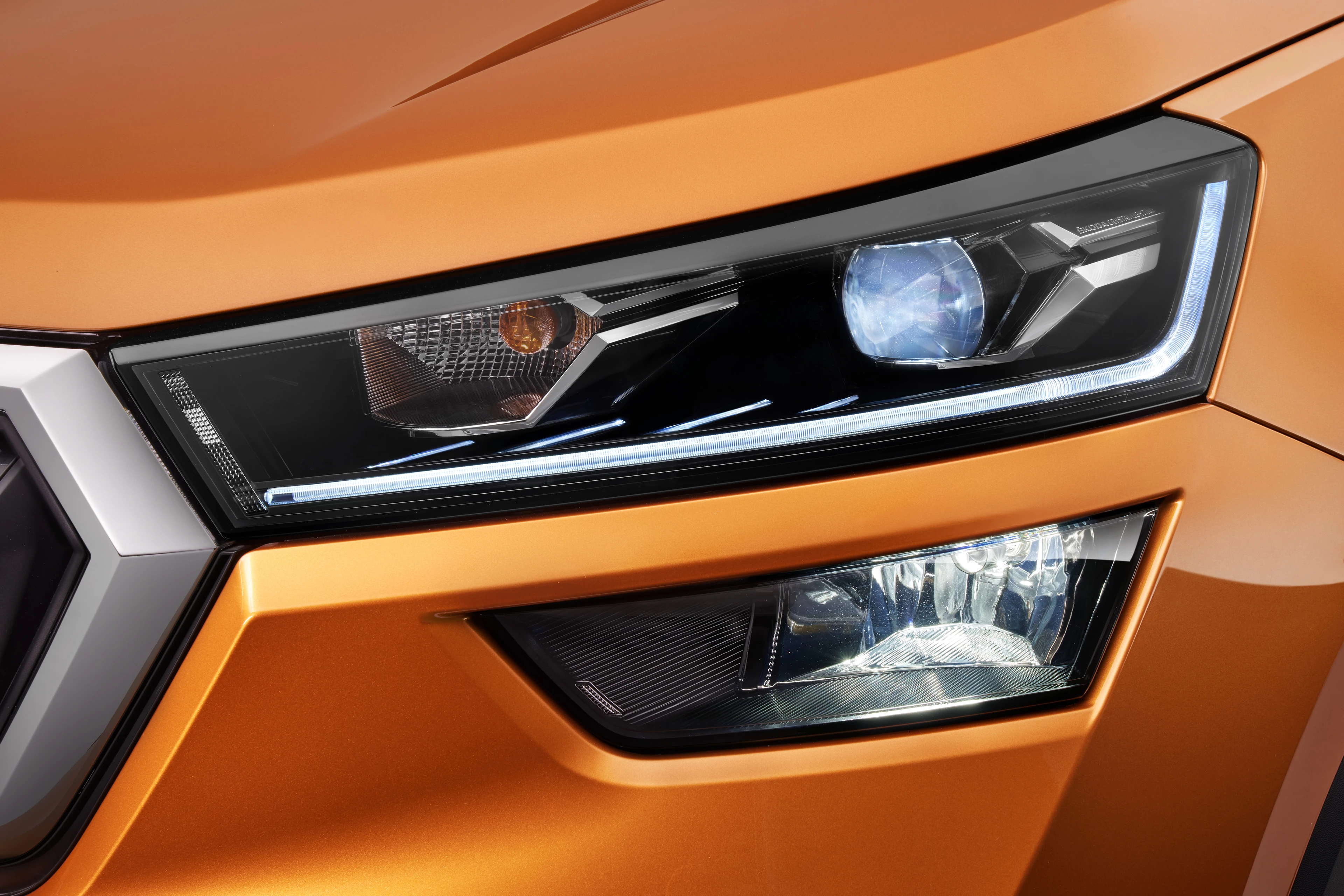 LED Headlamp and Fog Lamp