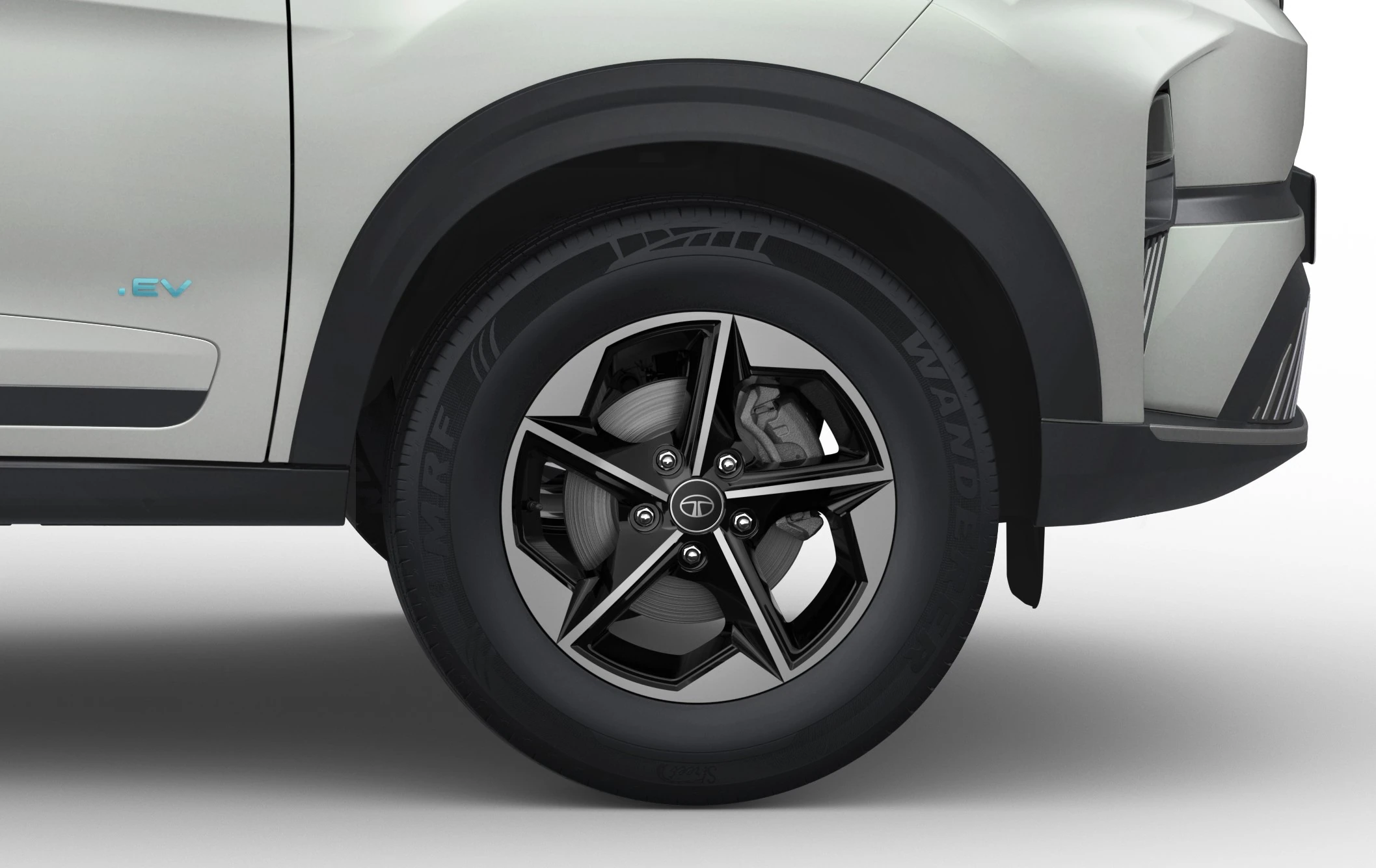R16 Alloy Wheel