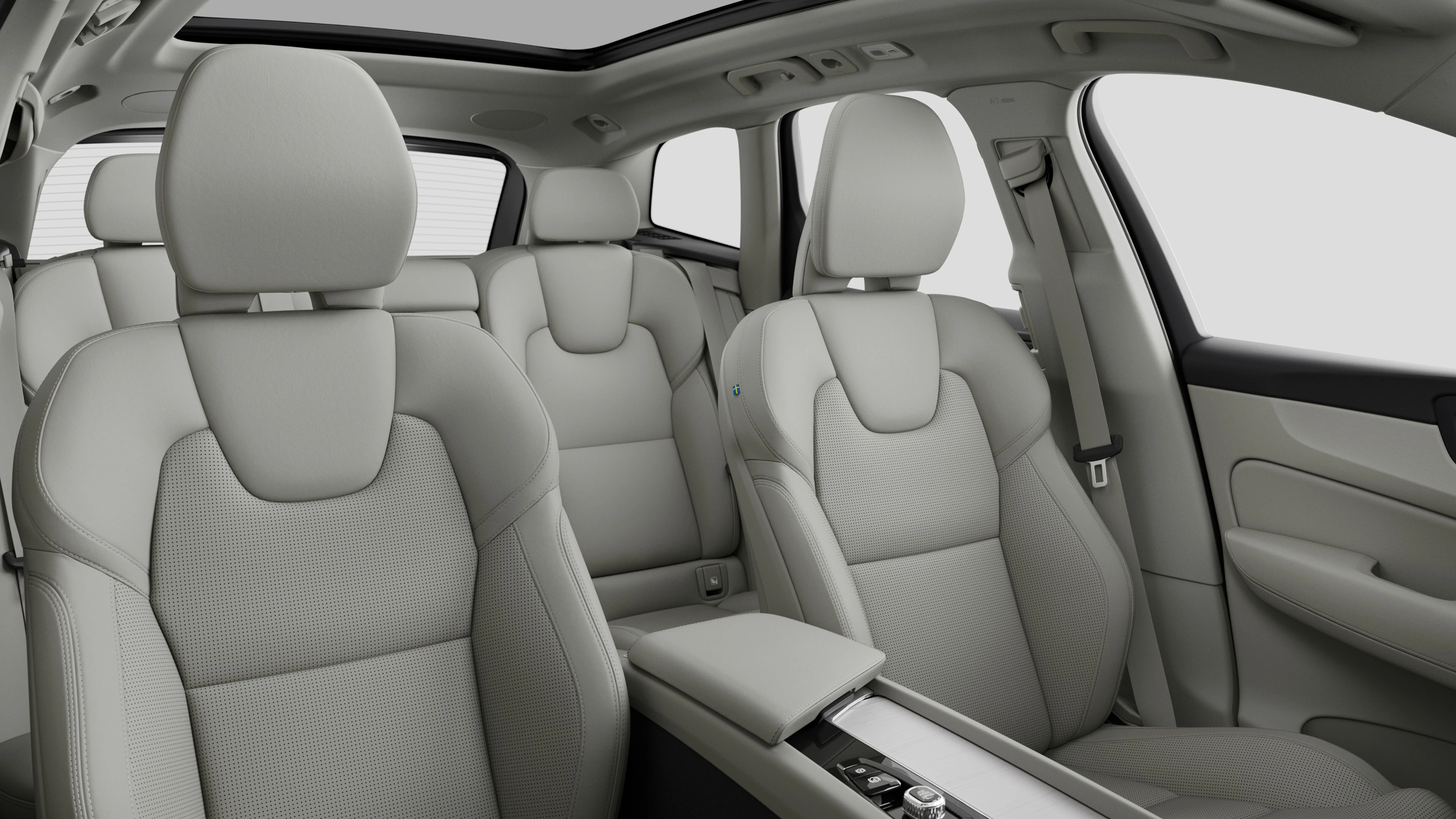 Front Seats and Panoramic Roof