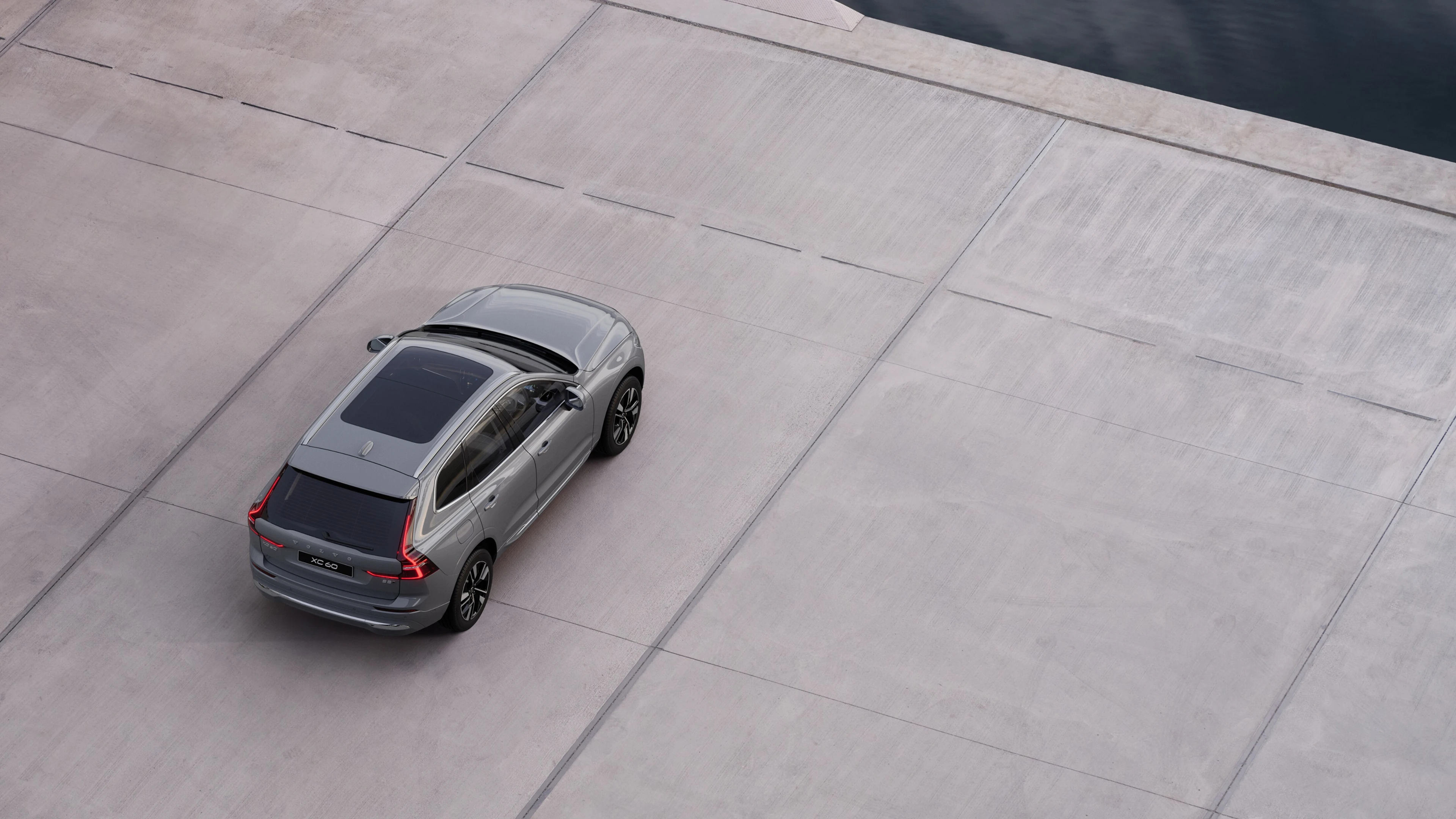 Rear Right Three-Quarter View (From Above)